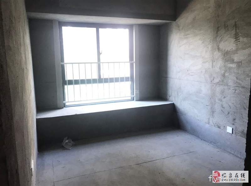 临泉碧桂园4室2厅1卫93万元